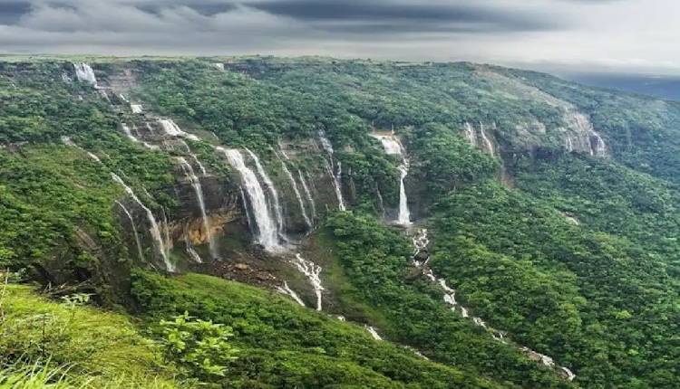 This Waterfall In India Has SEVEN SISTERS