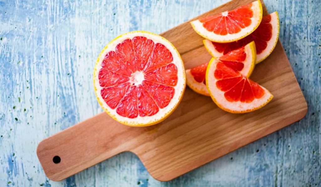 7 Impeccable Health Benefits of Eating Grapefruits