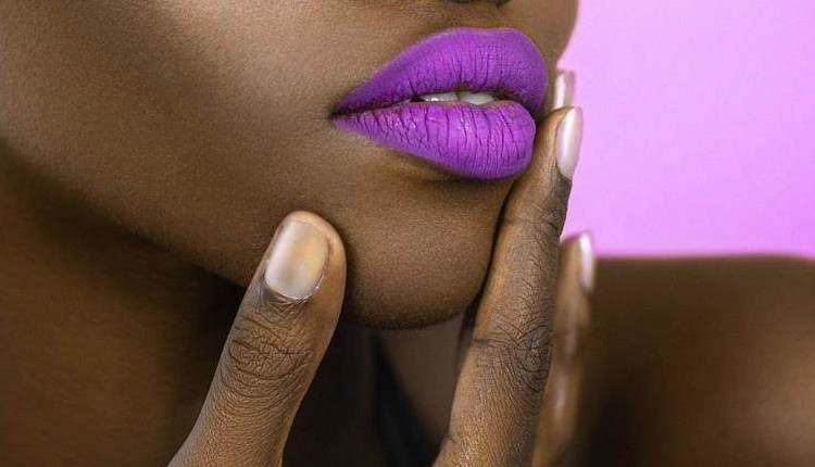 Could Slathering lipstick proffer benefits?