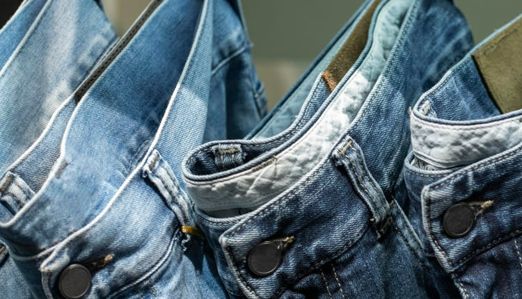 Check out the most trendy types of jeans
