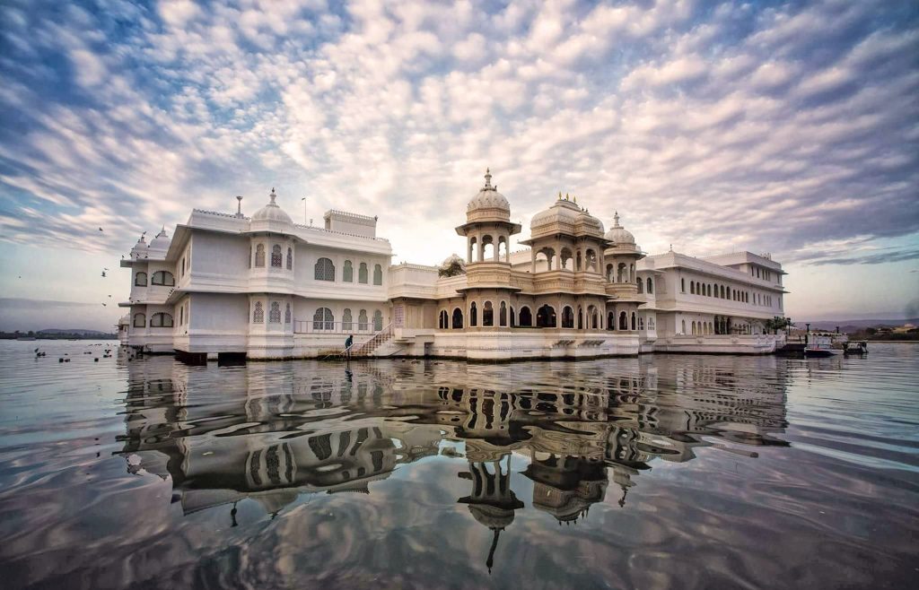  Taj Lake Palace