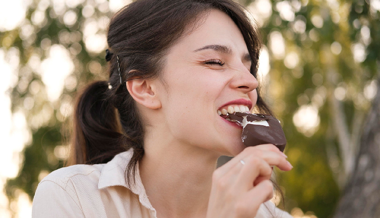 5 Simple Ways to Enhance Your Oral Health During Summers