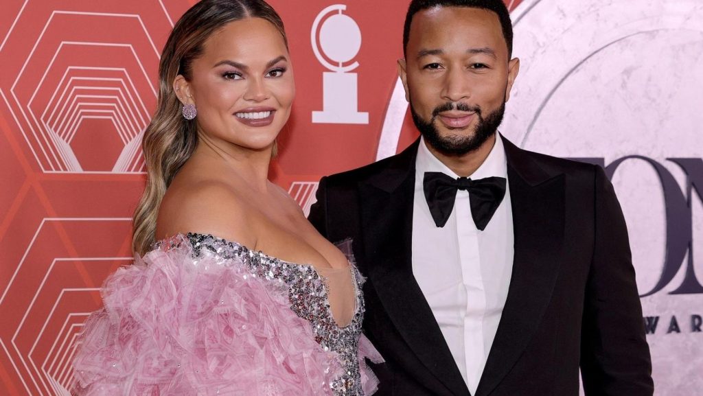 Chrissy Teigen & John Legend