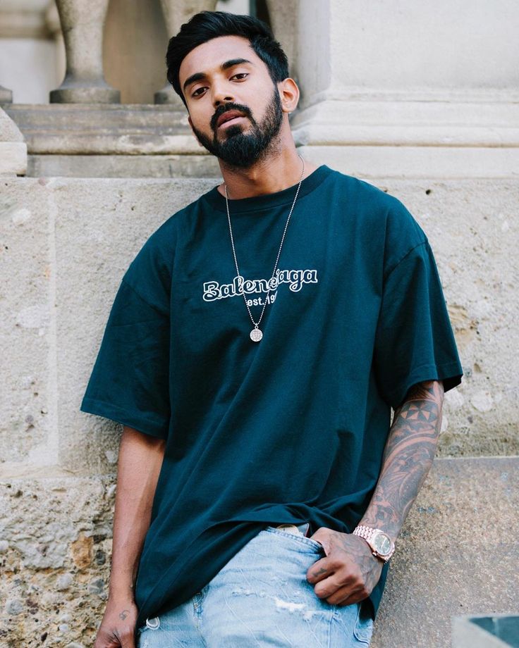 KL Rahul in Oversized shirts