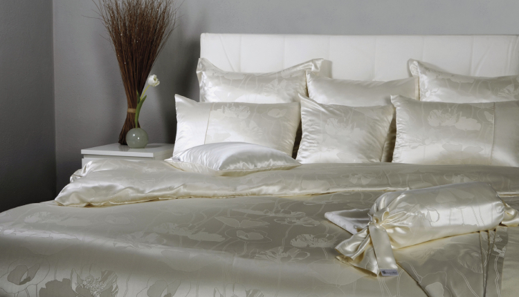 3 Best Silk Sheets to have a sound beauty sleep