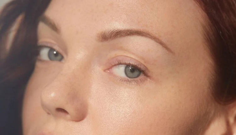 Thin brows