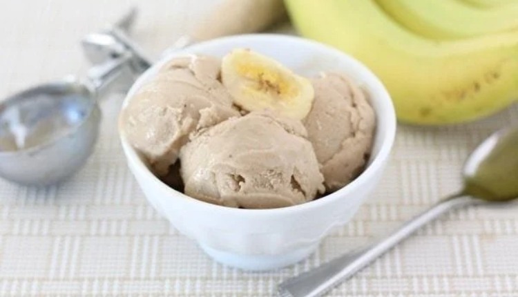 Peanut Butter Banana ice-cream