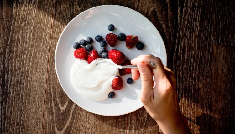 Yogurt with Fruits