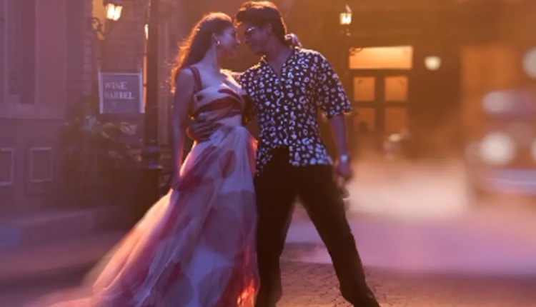 A Sneak Peek into Jawan's Second Single 'Chaleya' Teaser
