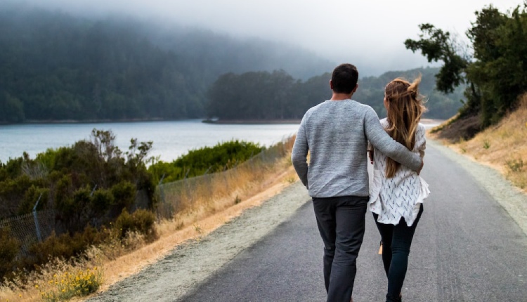 Top 5 Benefits of Walking with Your Partner