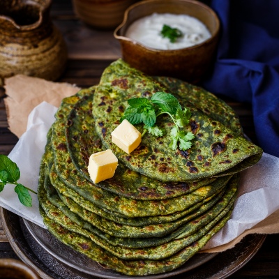 Palak Paneer Stuffed Paratha