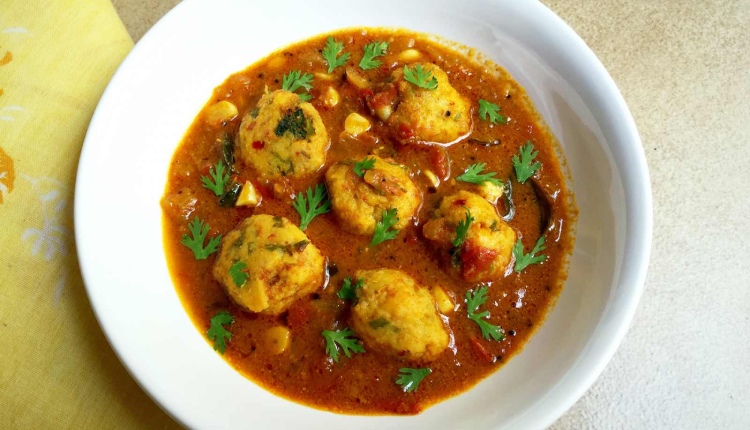 Paruppu Urundai Kuzhambu