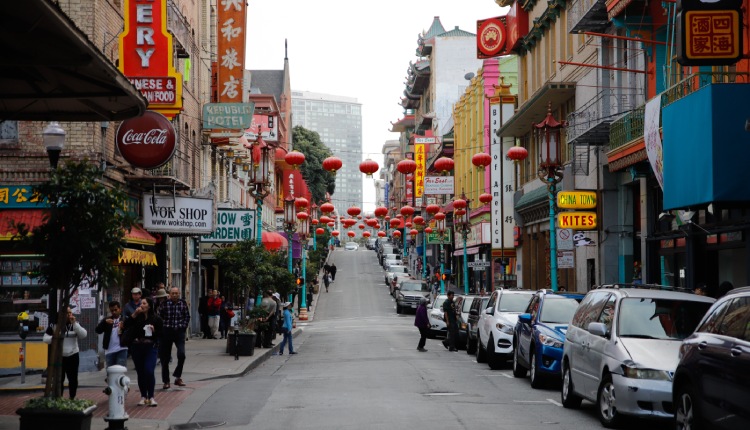 Chinatown Chronicles: A Bustling San Francisco Neighborhood