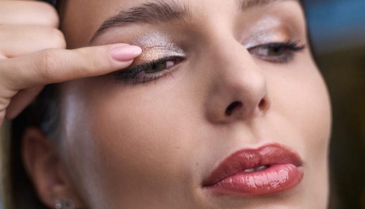 New Year, New You: 6 Makeup Trends to Refresh Your Look in 2025