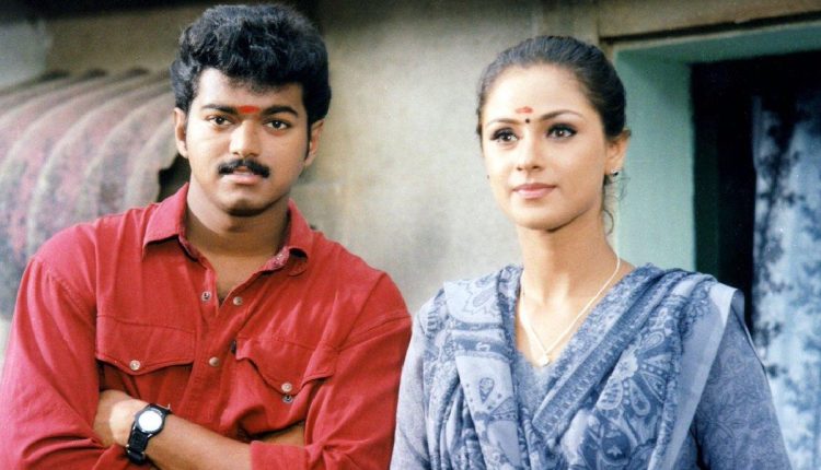 Thullatha Manamum Thullum