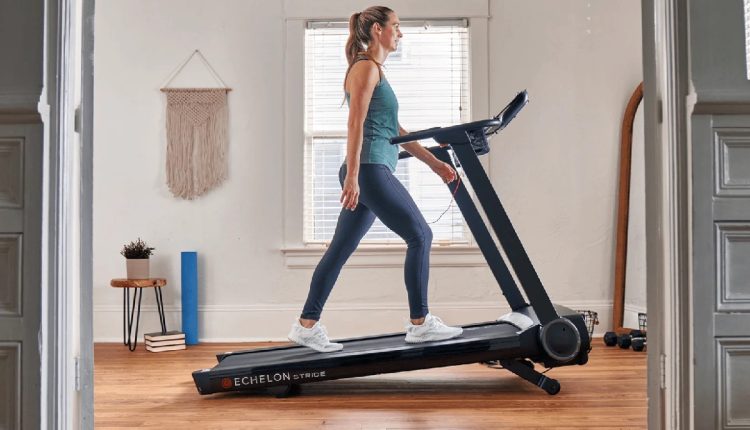 Inclined treadmill walk