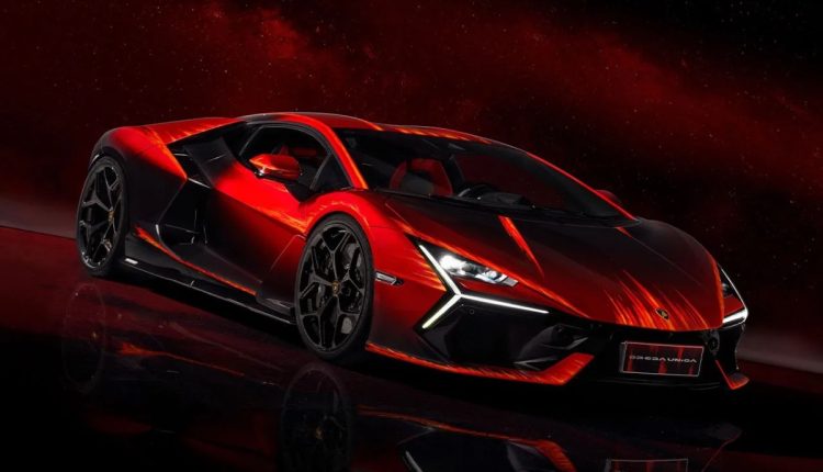 Lamborghini Revuelto