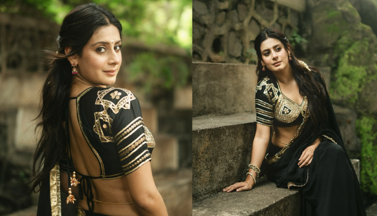 Black and Gold Saree Look